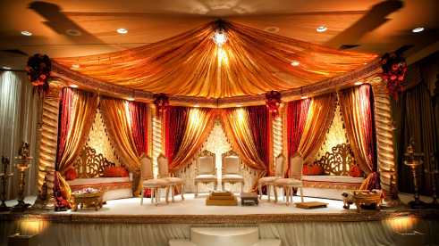 indian-wedding-door-decorations